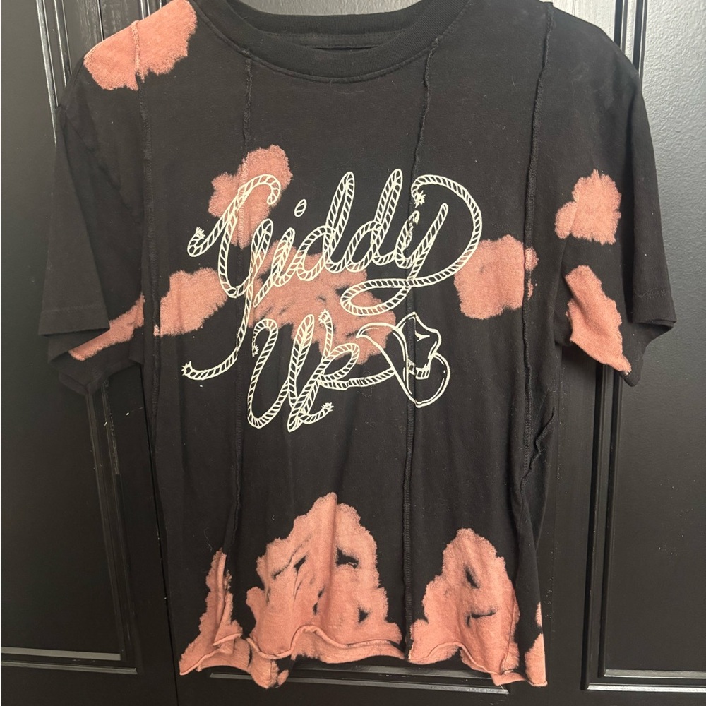 Buckle Black and Pink Graphic Tee